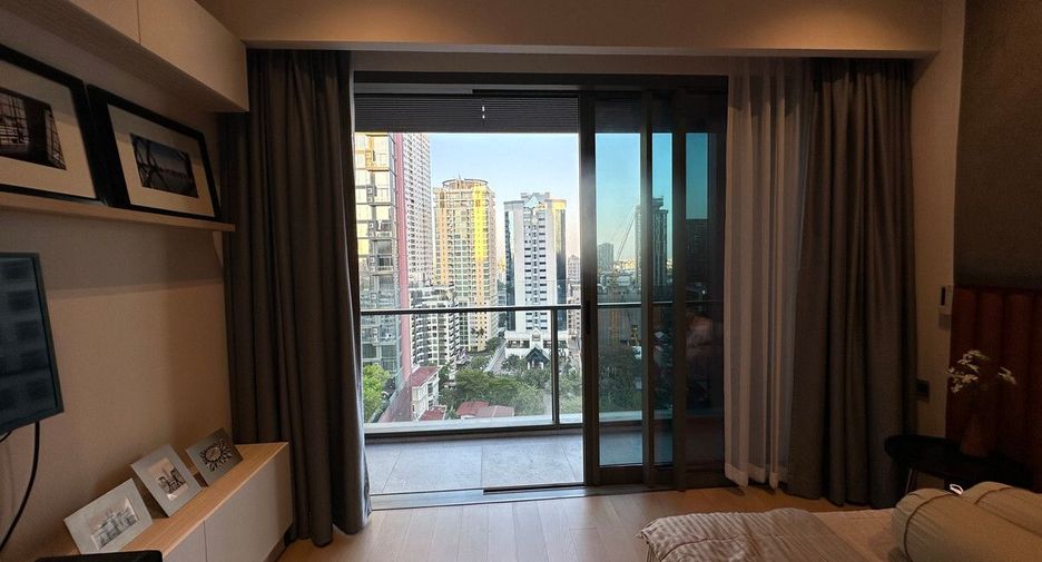 For sale 1 Beds condo in Khlong Toei, Bangkok