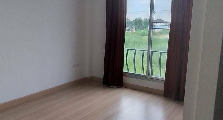 For sale 3 bedrooms townhouse in Bang Khun Thian, Bangkok