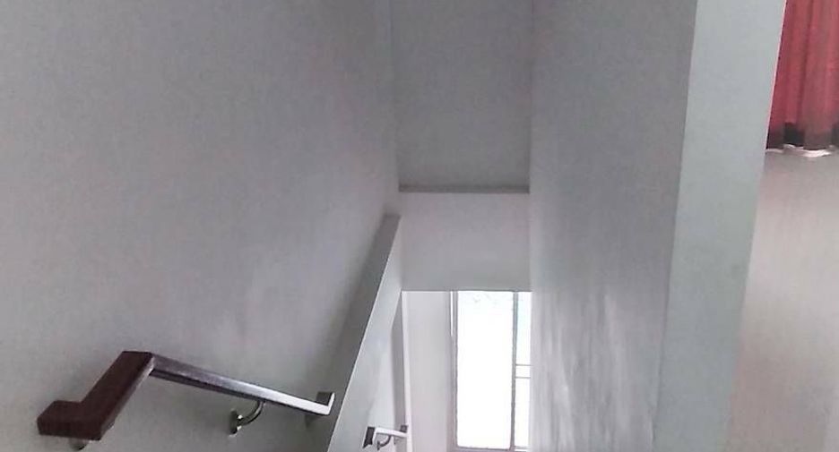 For sale 3 bedrooms townhouse in Bang Khun Thian, Bangkok