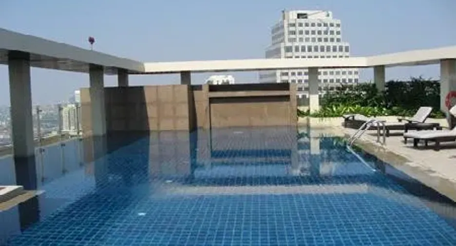 For rent 1 bed condo in Khlong Toei, Bangkok