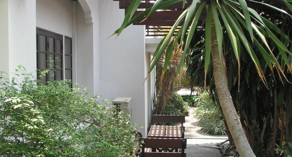 For rent 4 bedrooms house in Mueang Samut Prakan, Samut Prakan