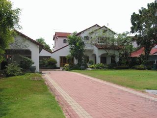 For rent 4 ベッドルーム house in Mueang Samut Prakan, Samut Prakan