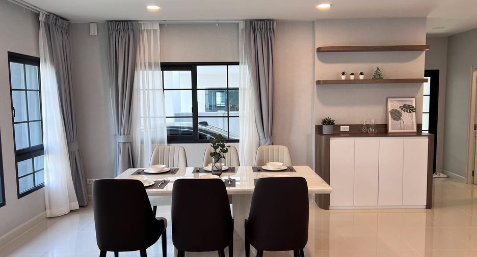 For rent 4 bedrooms house in Bang Phli, Samut Prakan