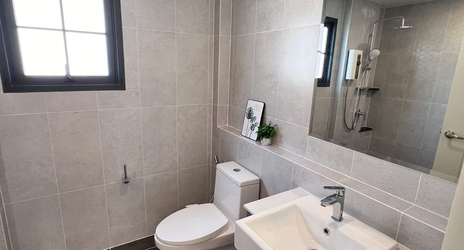 For rent 4 bedrooms house in Bang Phli, Samut Prakan