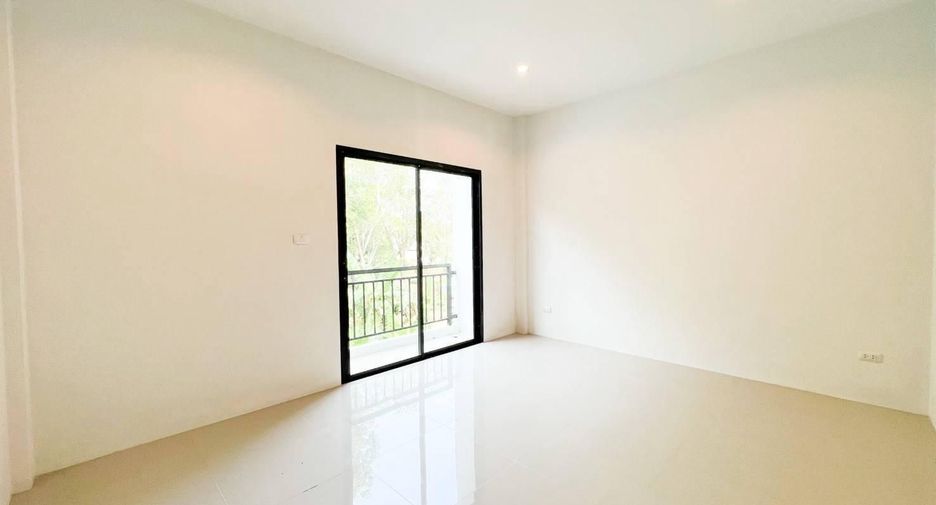 For sale 3 bedrooms retail Space in Mueang Phuket, Phuket