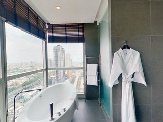 For rent 2 bedrooms condo in Sathon, Bangkok
