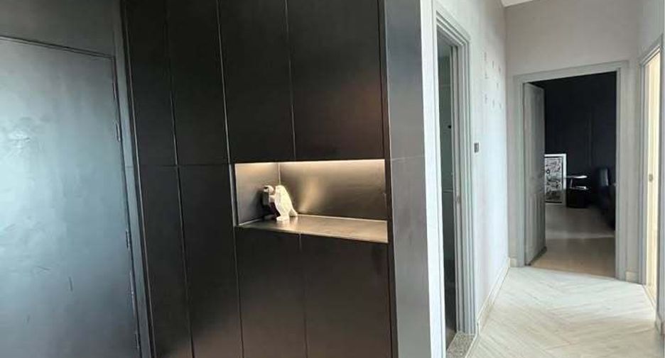 For rent 2 bedrooms condo in Thon Buri, Bangkok