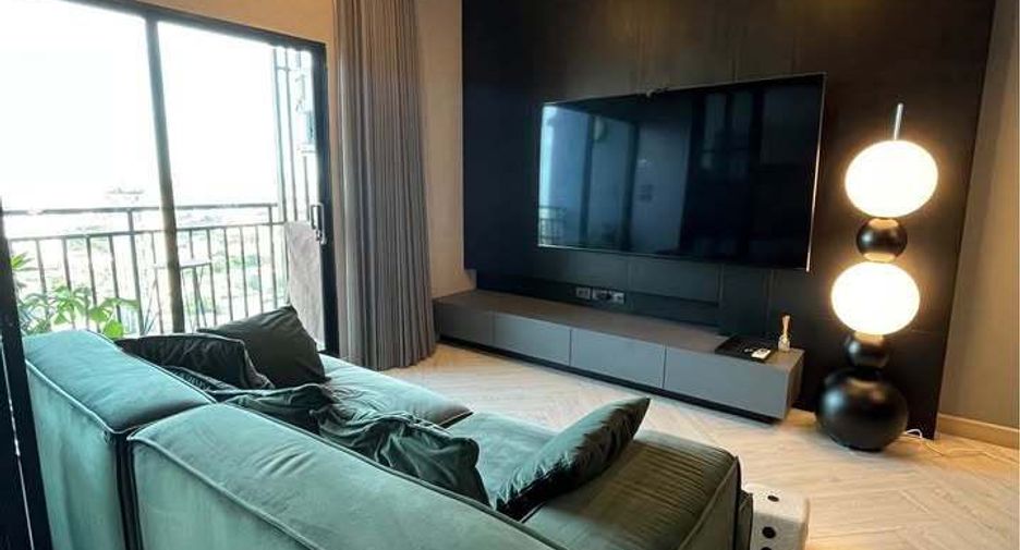 For rent 2 bedrooms condo in Thon Buri, Bangkok
