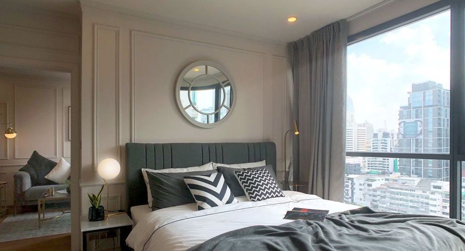 For rent 2 bedrooms condo in Pathum Wan, Bangkok