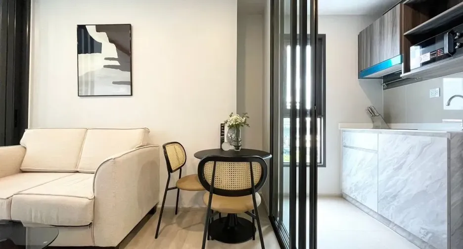 À louer 1 chambre condo à Phra Khanong, Bangkok