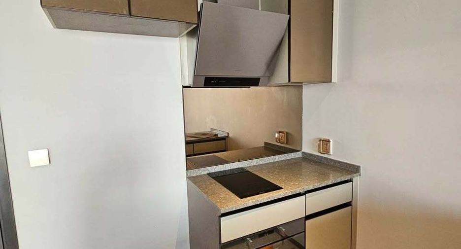 For sale 1 bed condo in Watthana, Bangkok