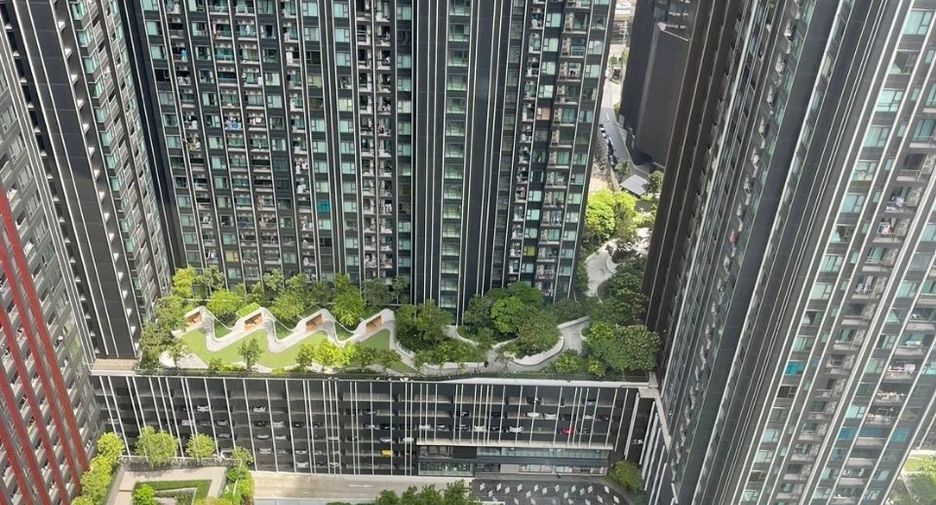 Condo en alquiler de 1 habitaciones en Huai Khwang, Bangkok