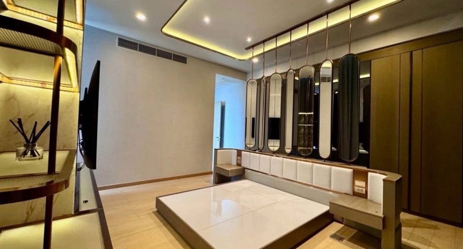 For sale and for rent 3 bedrooms condo in Watthana, Bangkok