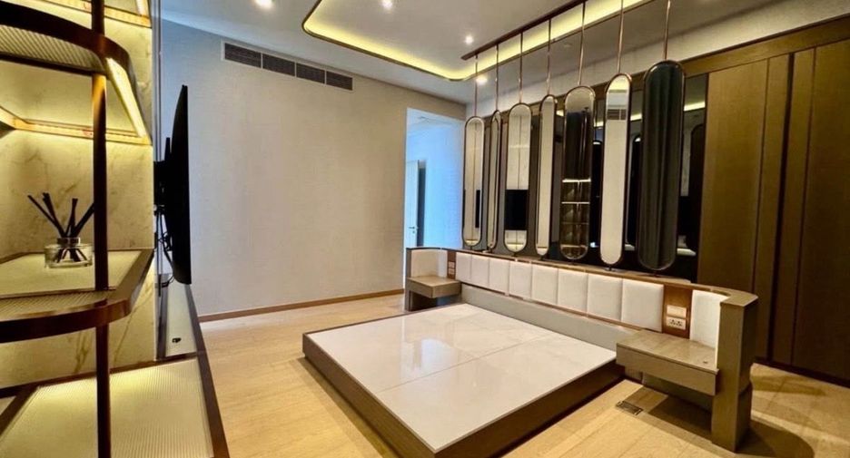 For sale and for rent 3 bedrooms condo in Watthana, Bangkok