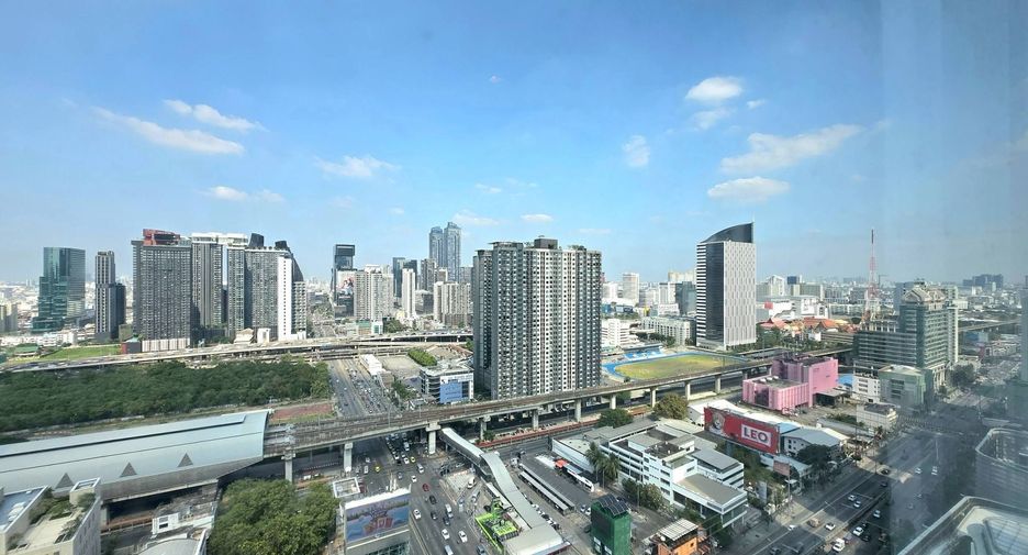 Condo en alquiler de 2 habitaciones en Watthana, Bangkok