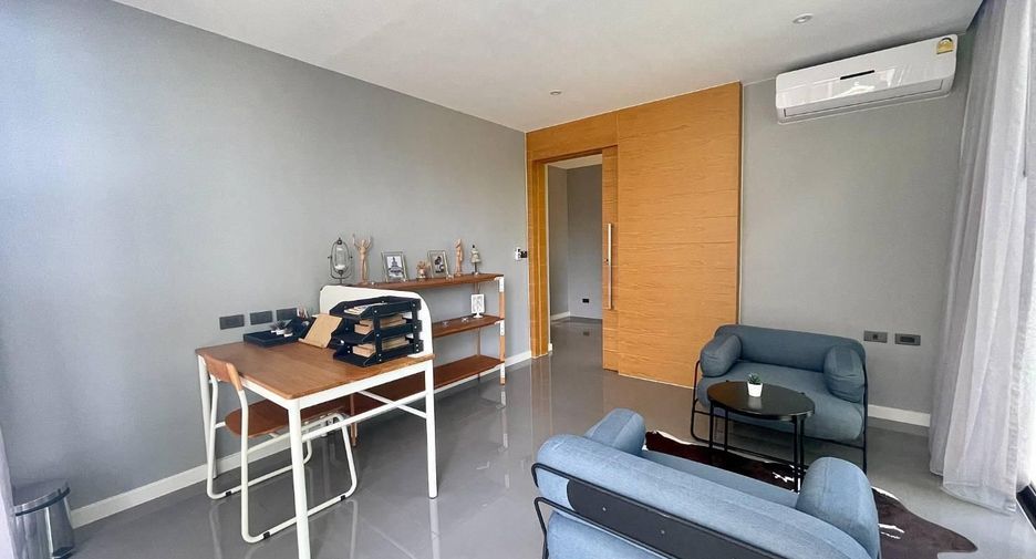 For rent 3 bedrooms villa in Mueang Phuket, Phuket