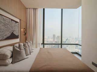 For rent 2 bedrooms condo in Bang Rak, Bangkok