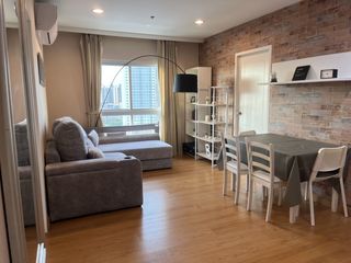 For rent 2 bedrooms condo in Yan Nawa, Bangkok