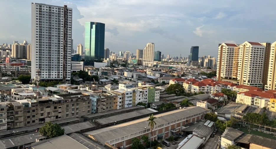 Wohnung zur Miete mit 2 Zimmer in Yan Nawa, Bangkok