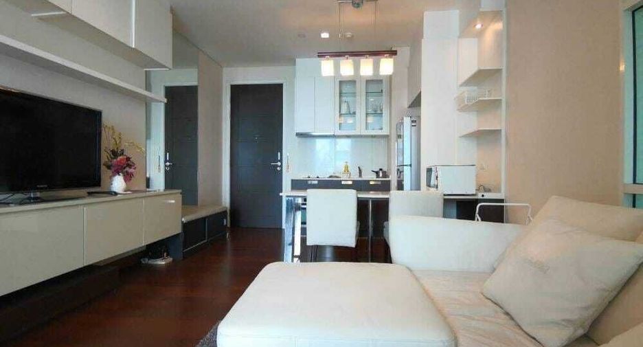 For rent 1 bed condo in Watthana, Bangkok
