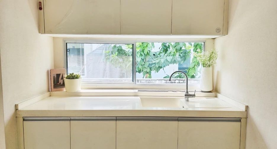 For rent 3 bedrooms house in Prawet, Bangkok