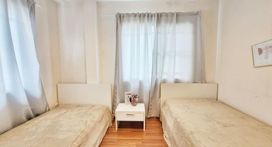 For rent 3 bedrooms house in Prawet, Bangkok