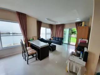 Haus zum Kauf mit 3 Zimmer in Khan Na Yao, Bangkok