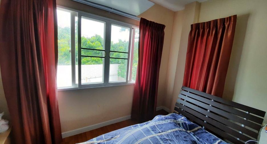 For sale 3 bedrooms house in Khan Na Yao, Bangkok