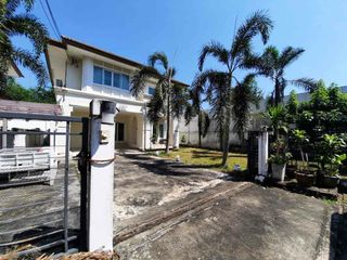 Haus zum Kauf mit 3 Zimmer in Khan Na Yao, Bangkok