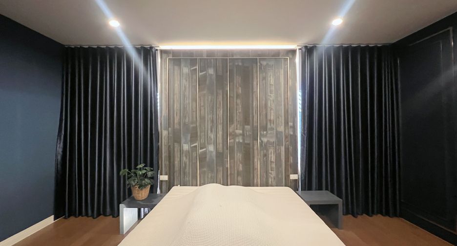 For rent 4 bedrooms house in Prawet, Bangkok