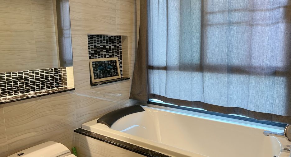 For rent 4 bedrooms house in Prawet, Bangkok