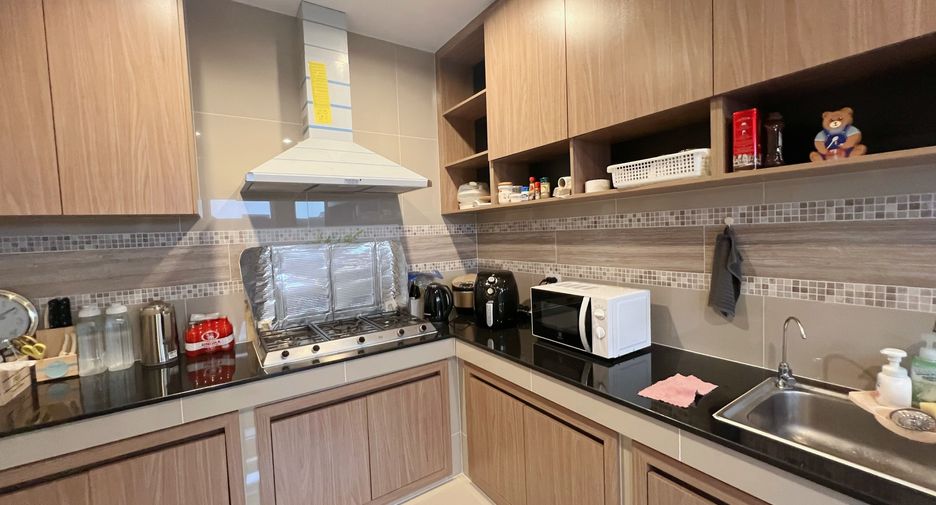 For rent 4 bedrooms house in Prawet, Bangkok