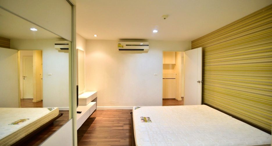 Condo en alquiler de 2 habitaciones en Phra Khanong, Bangkok