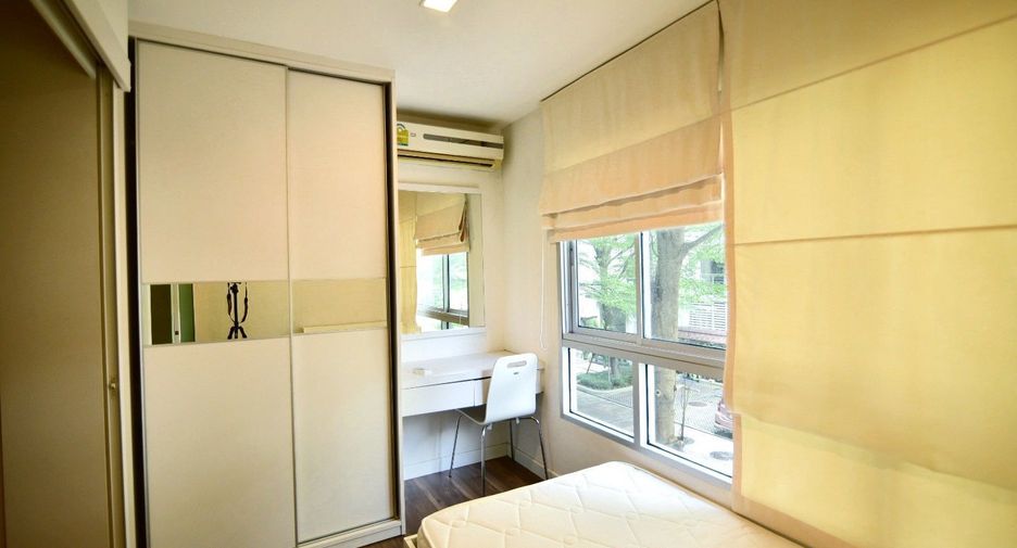 Condo en alquiler de 2 habitaciones en Phra Khanong, Bangkok