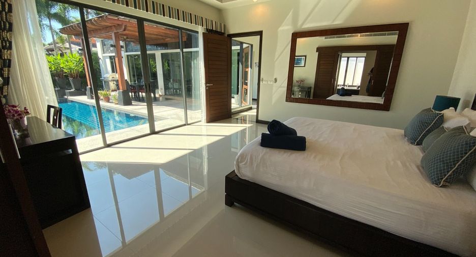 For sale 3 bedrooms villa in Thalang, Phuket