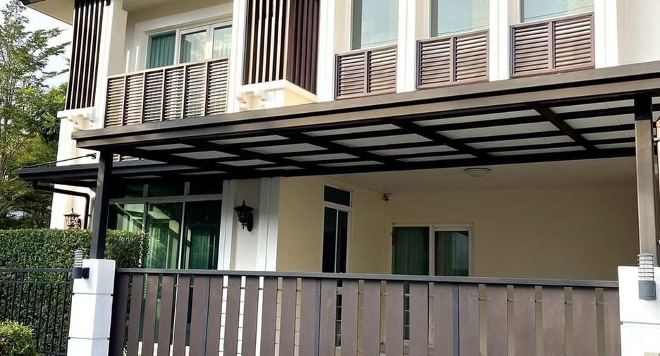 For sale 3 bedrooms house in Lat Krabang, Bangkok