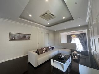For sale 5 ベッドルーム house in Lat Phrao, Bangkok