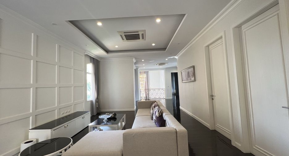 À vendre 5 chambres maison à Lat Phrao, Bangkok