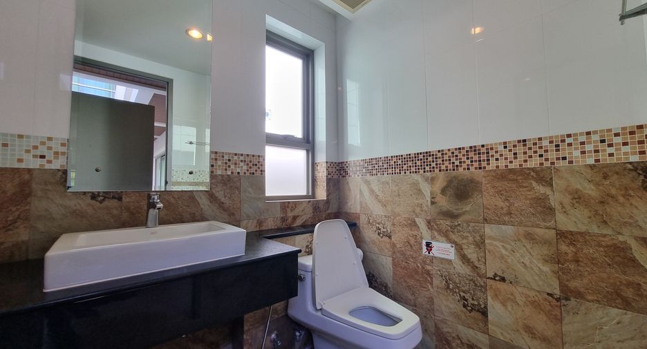For rent 4 bedrooms house in Mueang Phuket, Phuket