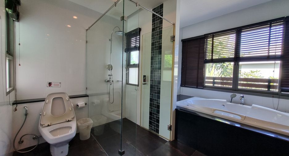 For rent 4 bedrooms house in Mueang Phuket, Phuket