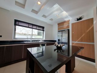 出租 4 卧室 独立屋 在 Phuket Town, 普吉