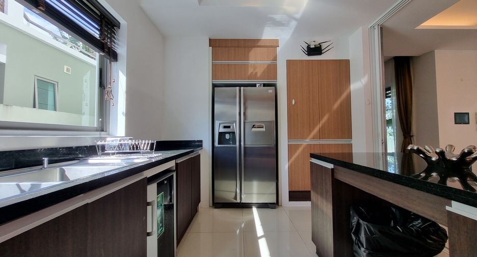 For rent 4 bedrooms house in Mueang Phuket, Phuket
