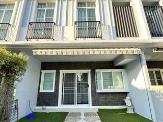 À louer 3 chambres maison de ville à Bang Phli, Samut Prakan