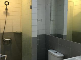 Продажа 2 спальни кондо в Ратчатхещи, Бангкок
