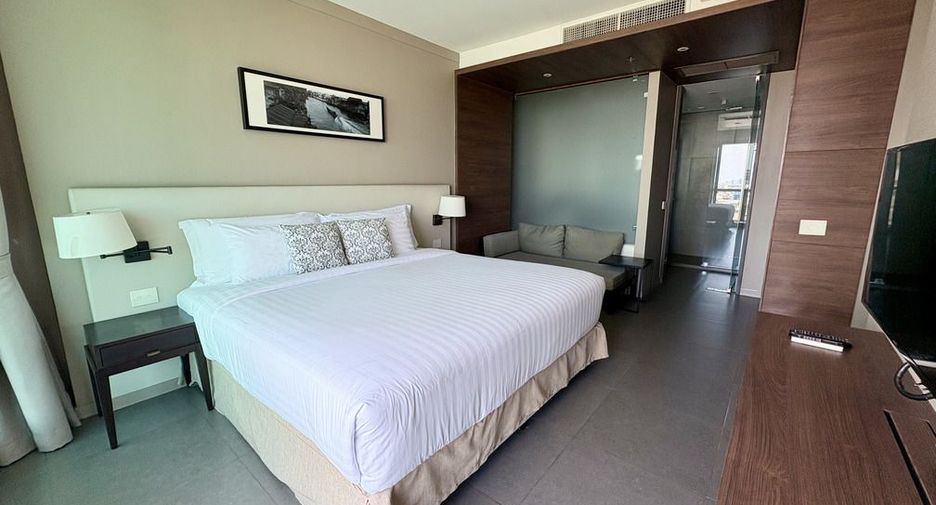 For rent 1 bed condo in Sathon, Bangkok