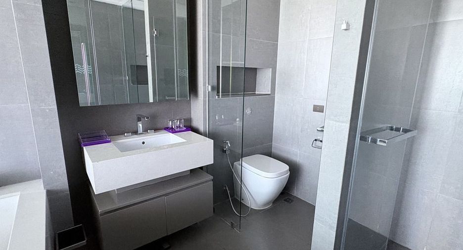 For rent 1 bed condo in Sathon, Bangkok