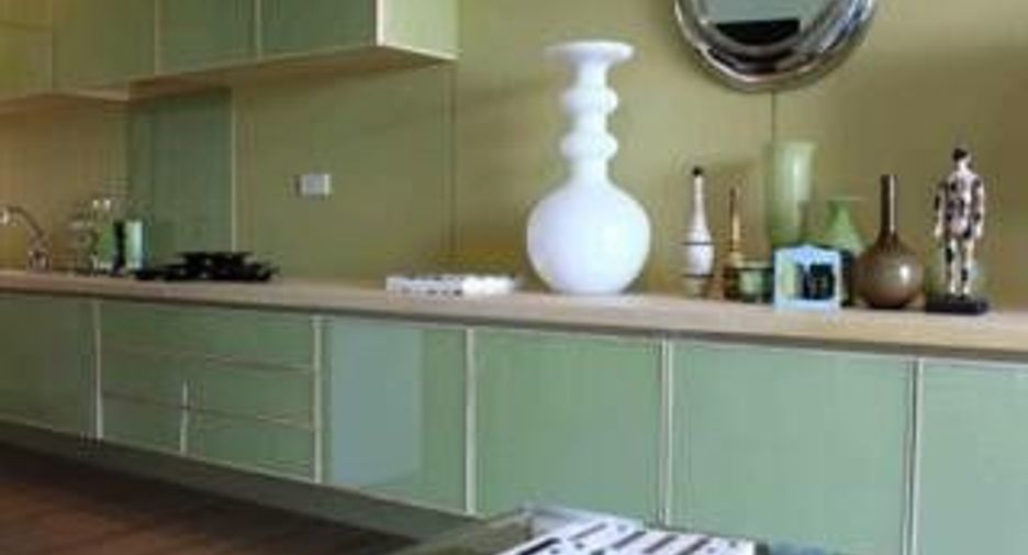 For sale 1 bed condo in Khlong Toei, Bangkok