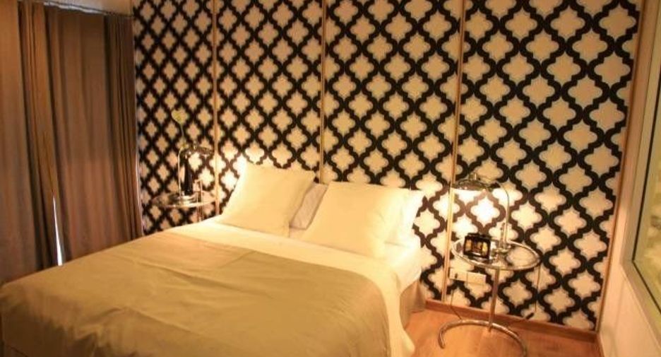 For sale 1 bed condo in Khlong Toei, Bangkok
