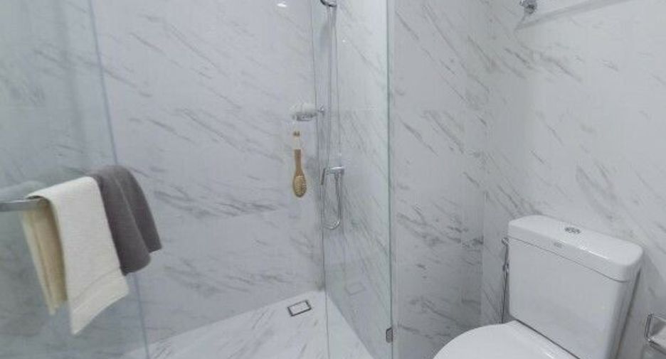 For sale 3 bedrooms condo in Bang Na, Bangkok