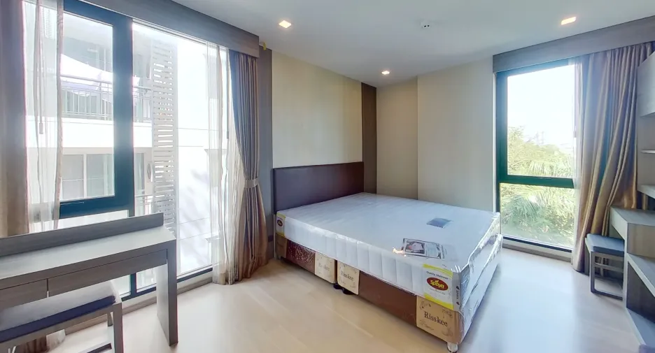 For sale 2 ベッドルーム condo in Watthana, Bangkok